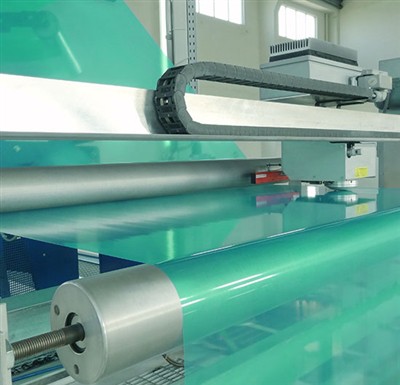 Детально представлено відмінності між екологічно чистою коекструдованою пакув...